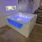 Quintessenza - Privata Con Jacuzzi E Cucina A Ostuni