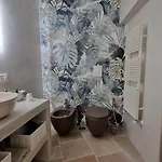 Quintessenza - Privata Con Jacuzzi E Cucina A Σπίτι διακοπών *