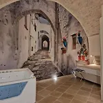 Quintessenza - Suite Privata Con Jacuzzi E Cucina A Ostuni Feriehus